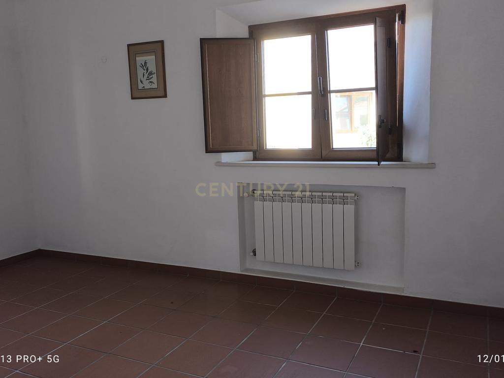 Moradia T2, em banda com terraço e jardim - Image 11