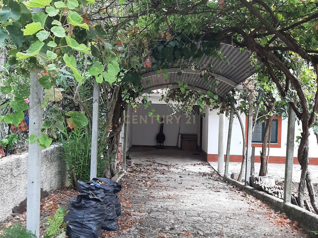 **Moradia térrea para remodelar nas Quintinhas – Charneca da Caparica | Terreno com 290 m²** - Image 21
