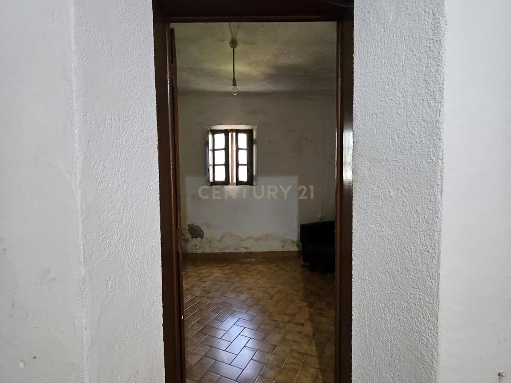 Moradia T2 + 1 com Quintal, Garagem e Anexo Sabugueiro, Arraiolos - Image 10