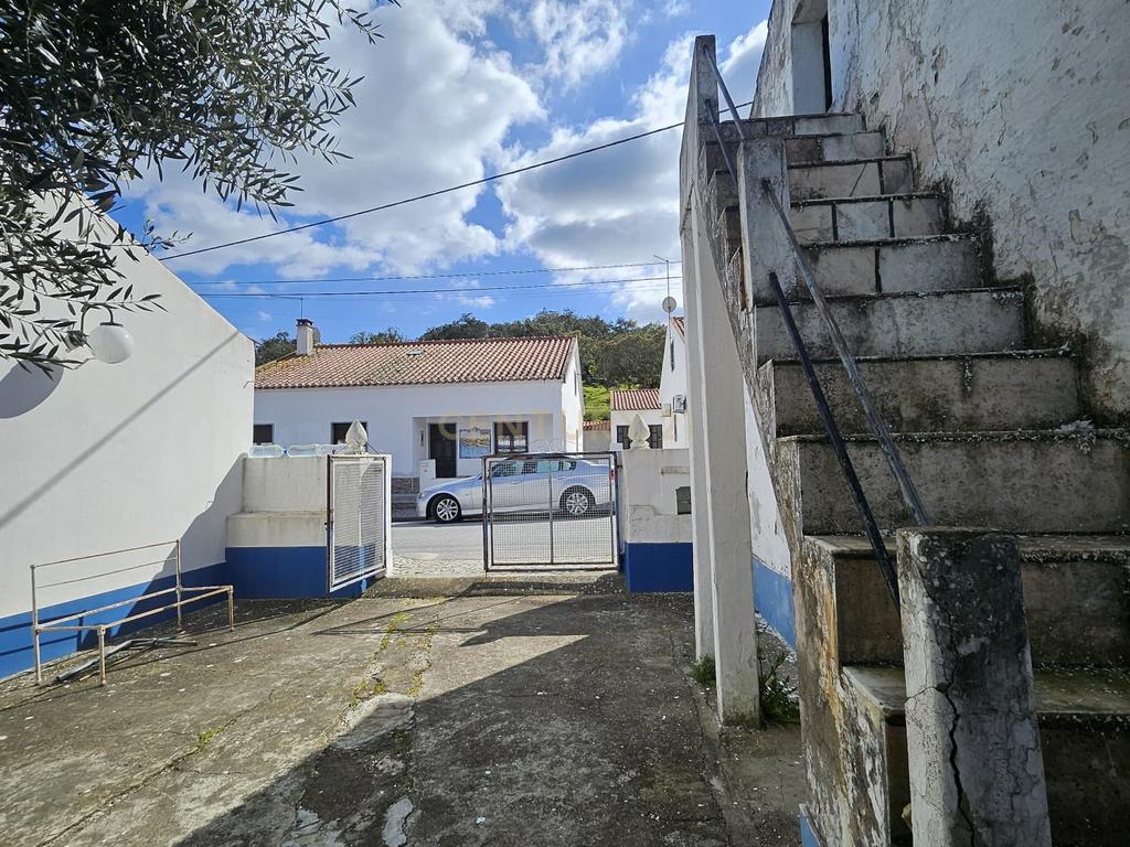 Moradia T2 + 1 com Quintal, Garagem e Anexo Sabugueiro, Arraiolos - Image 19