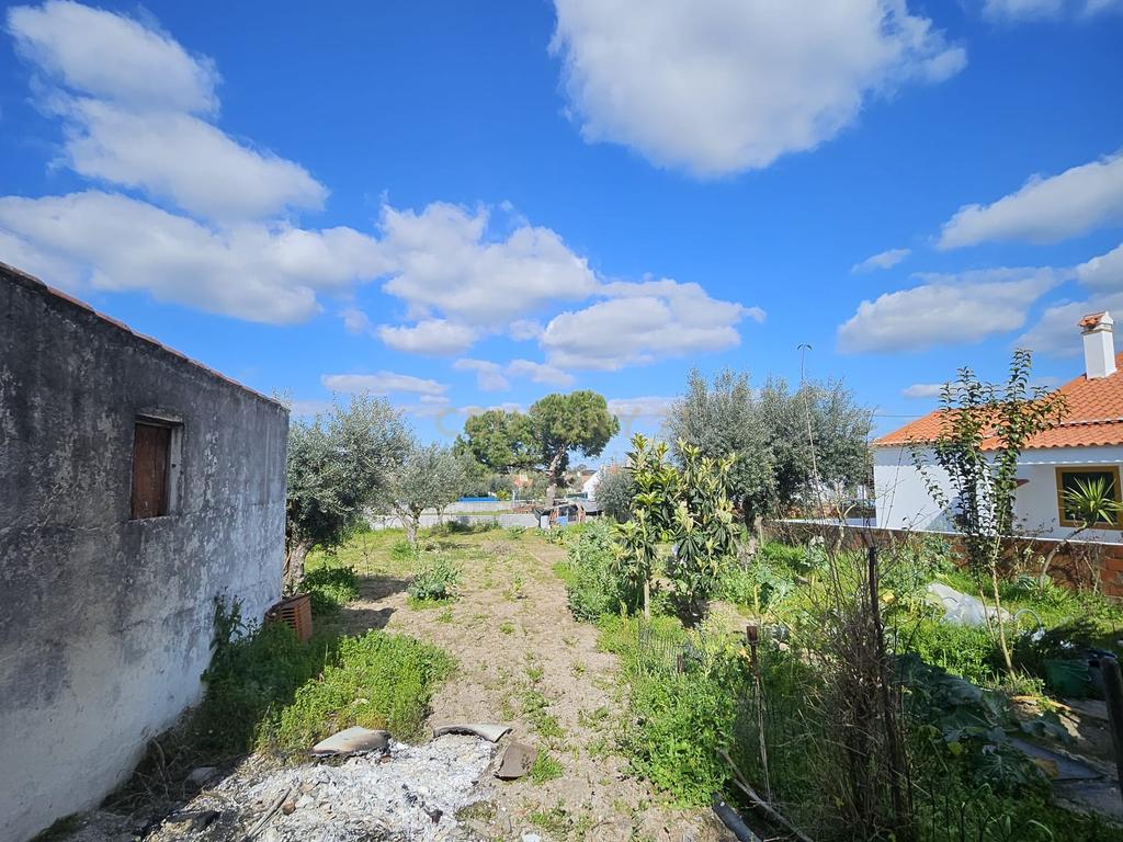 Moradia T2 + 1 com Quintal, Garagem e Anexo Sabugueiro, Arraiolos - Image 16