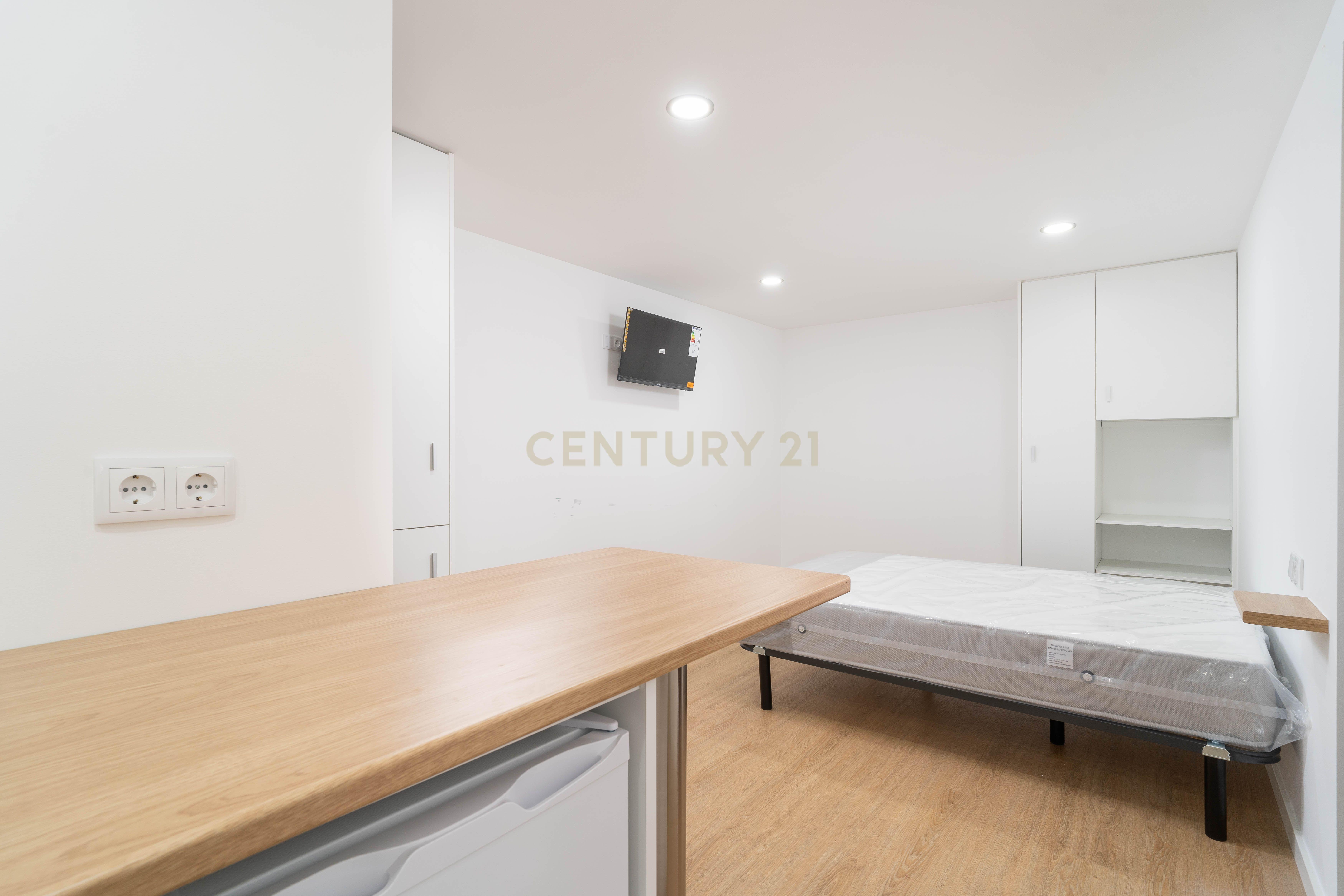 Fotografia 7 de Apartamento transformado em Dois estúdios junto à Praça da República