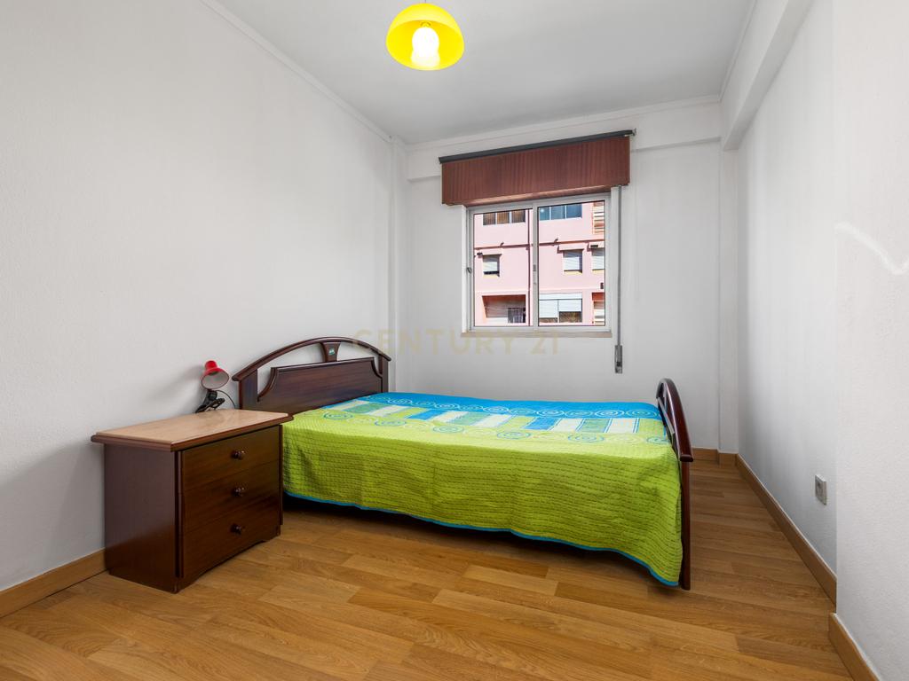 Imperdível apartamento T3 em Faro - Image 10