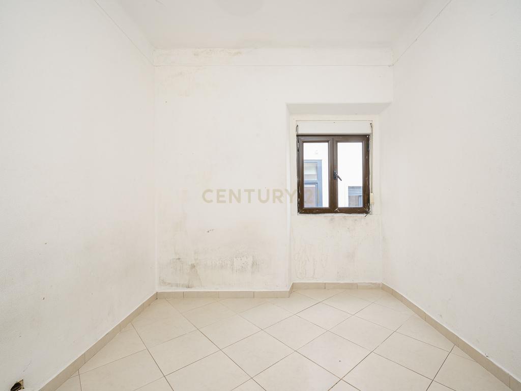 APARTAMENTO T6 NO CORAÇÃO DA CIDADE, EM SETÚBAL - Image 23