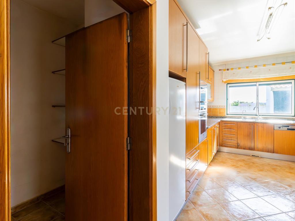 🏡 Moradia Térrea com Garagem para 2 carros - Image 12