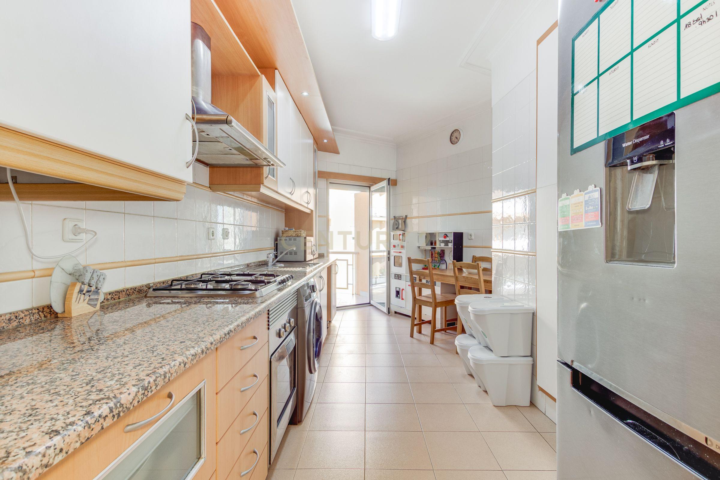 Apartamento T3 à venda em Carregado e Cadafais, Alenquer — foto 2