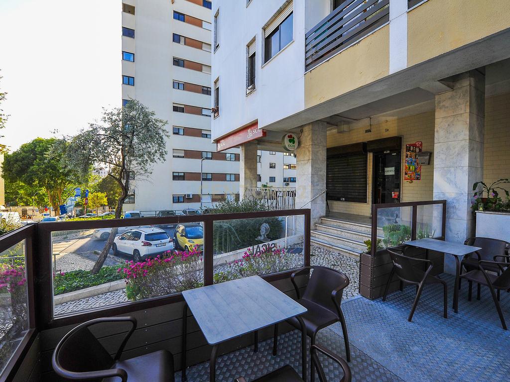 Trespasse de Café-Snack em Carnaxide. Excelente oportunidade de negócio - Image 9