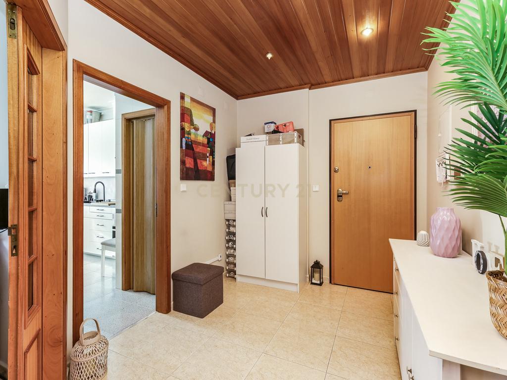 T3 Espaçoso à Venda em São João da Talha – Rua Palmira Bastos - Image 20