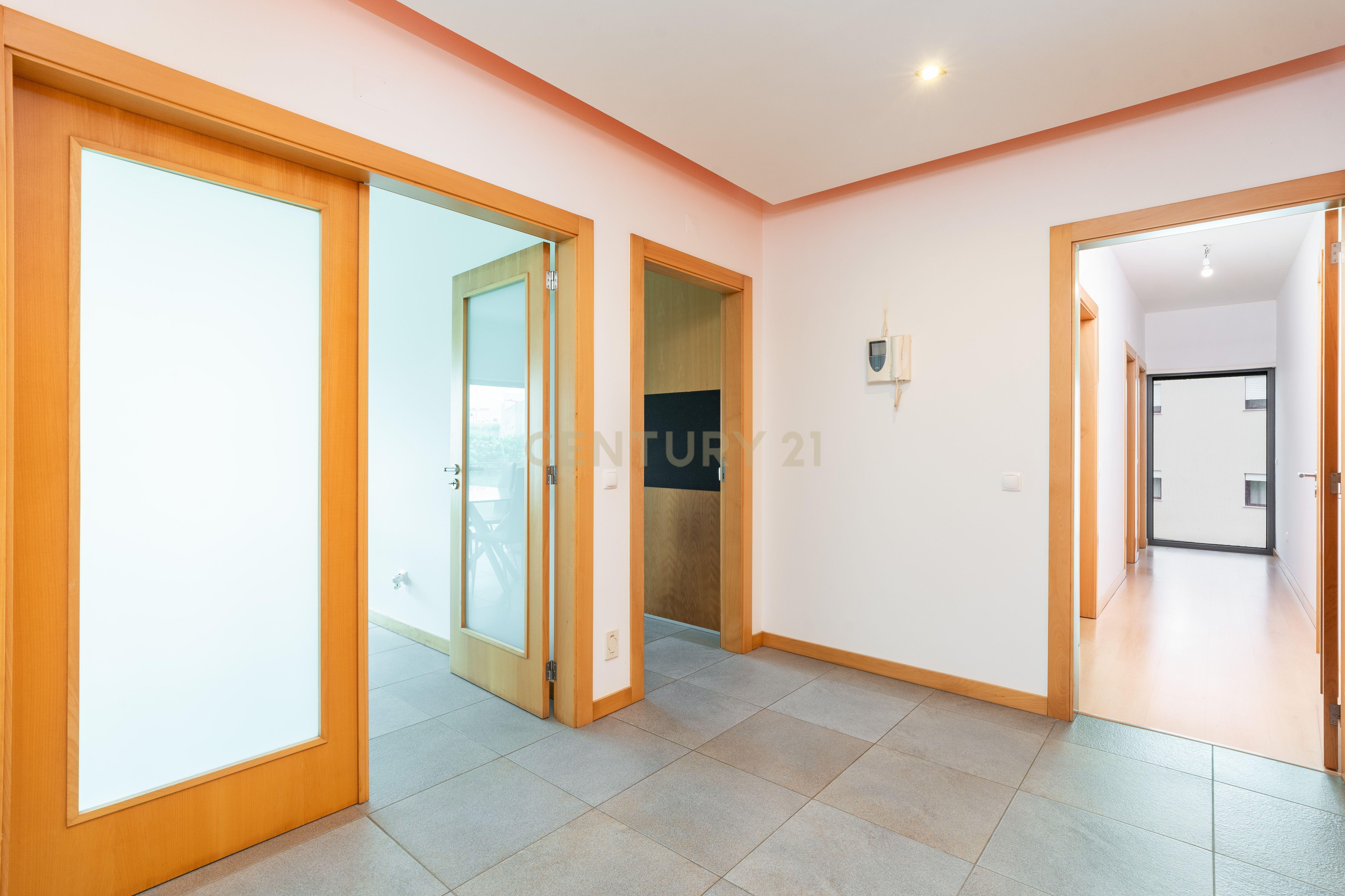 Apartamento T2 em ótimo estado de conservação, às portas de Montemor-o-velho. - Image 8