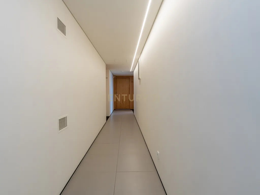 Apartamento T2 no VALRIO II junto ao Parque das Nações - Image 27