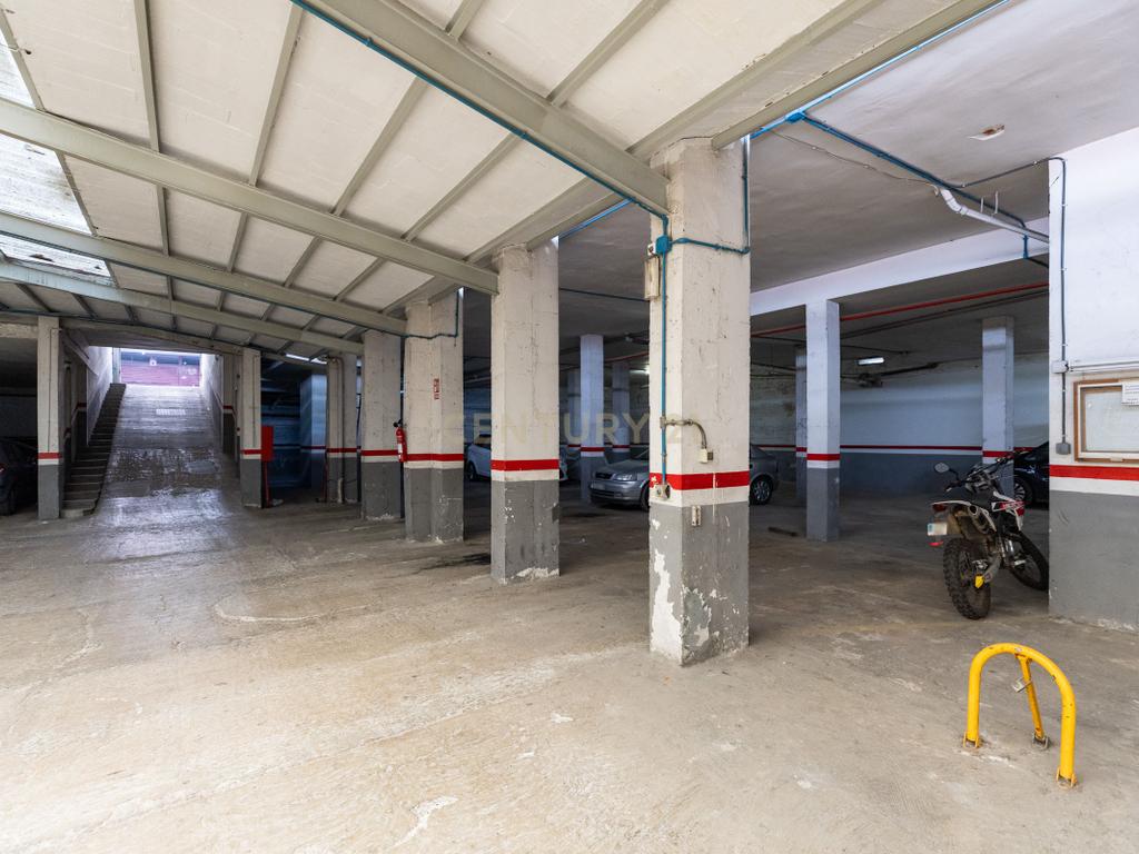Ático com terraço espetacular e lugar de estacionamento - Image 36
