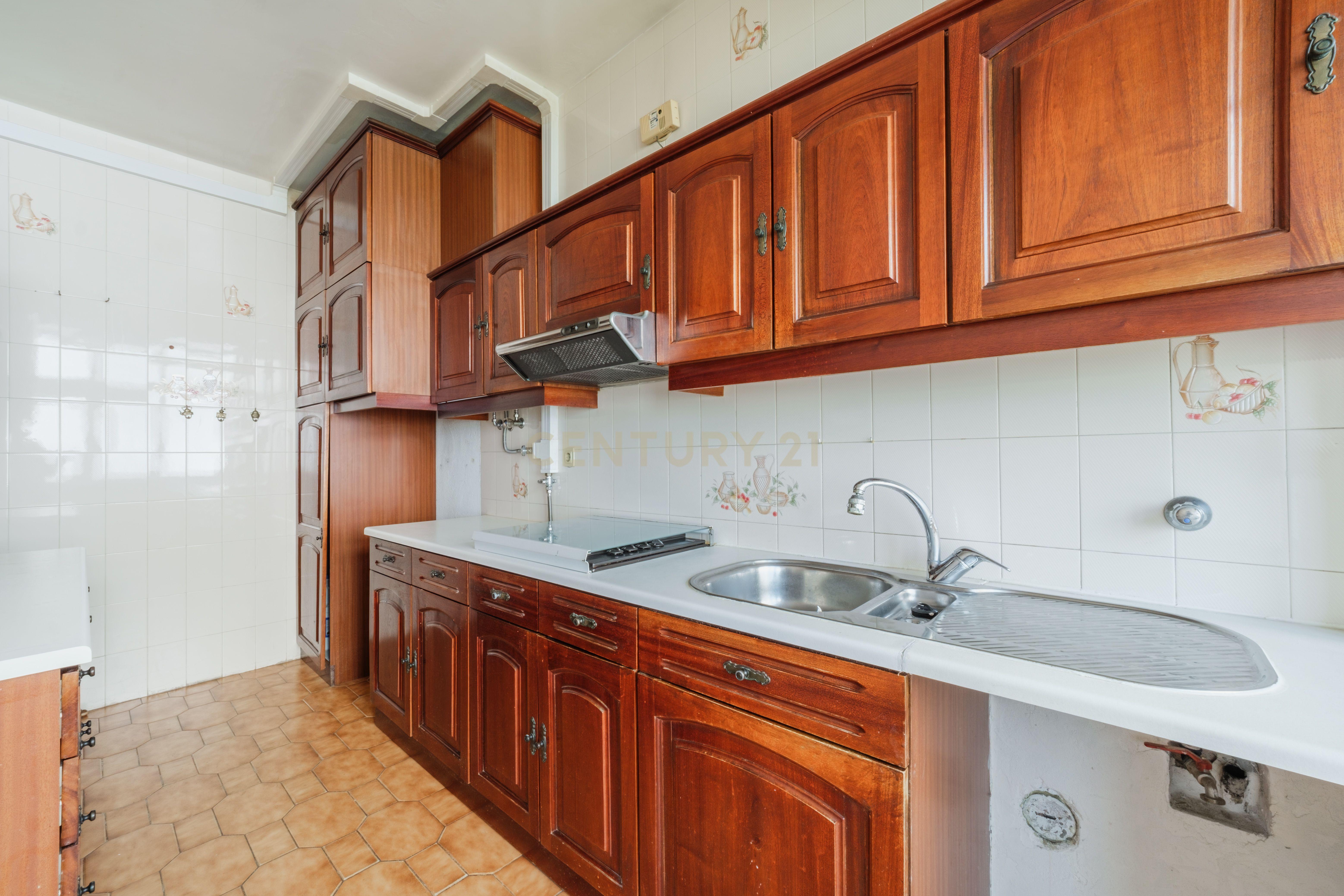 Fotografia 3 de Apartamento T3  92 m² | Arrecadação - Queluz