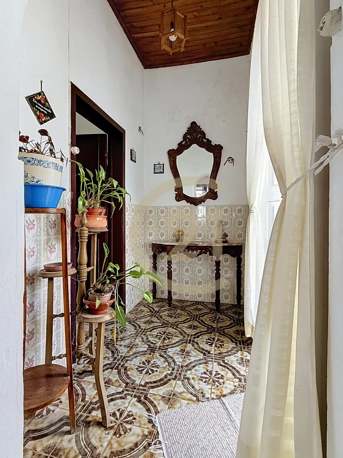 Fotografia 6 de Casa T5 com Jardim em Santa Bárbara, Angra do Heroísmo