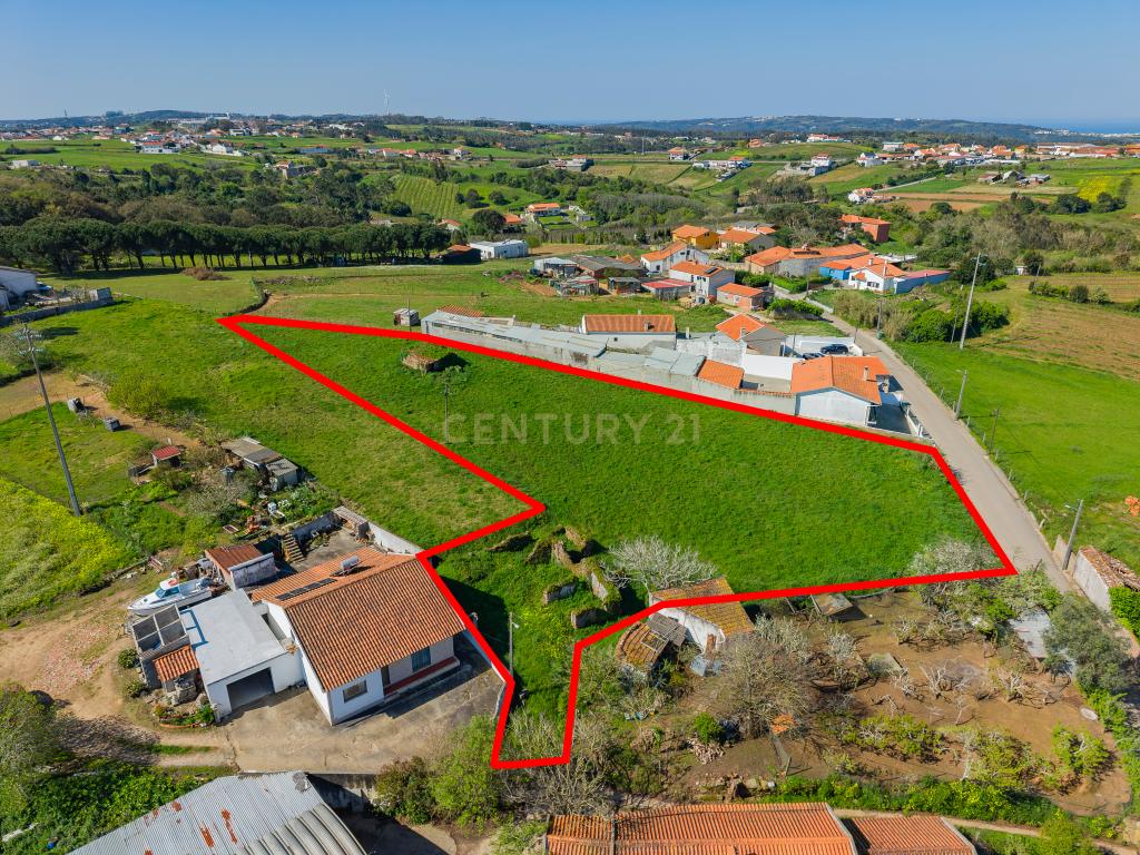 Ruína com Terreno para construção em Vestiaria - Alcobaça - Image 1