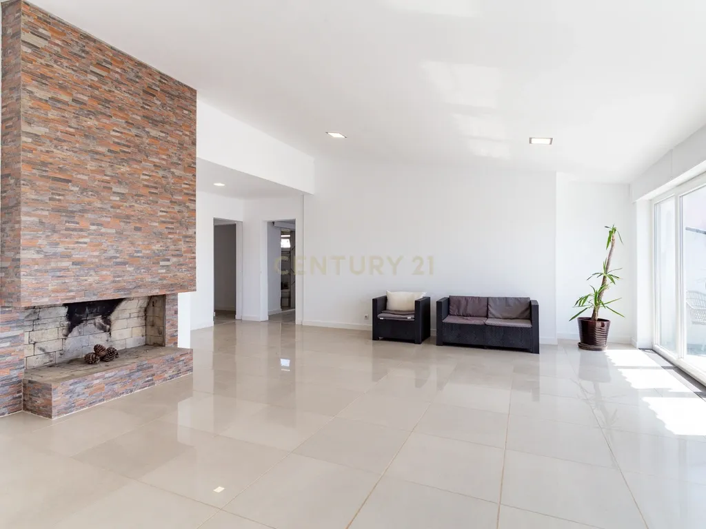 Penthouse T3 com vista mar e serra - Cascais - Image 14