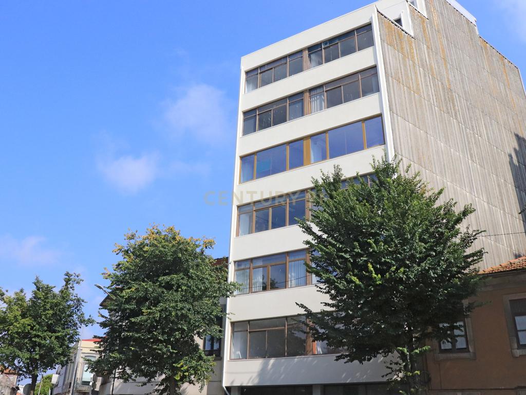 Escritório para Arrendamento no Centro de Matosinhos – Localização de Excelência! - Image 3
