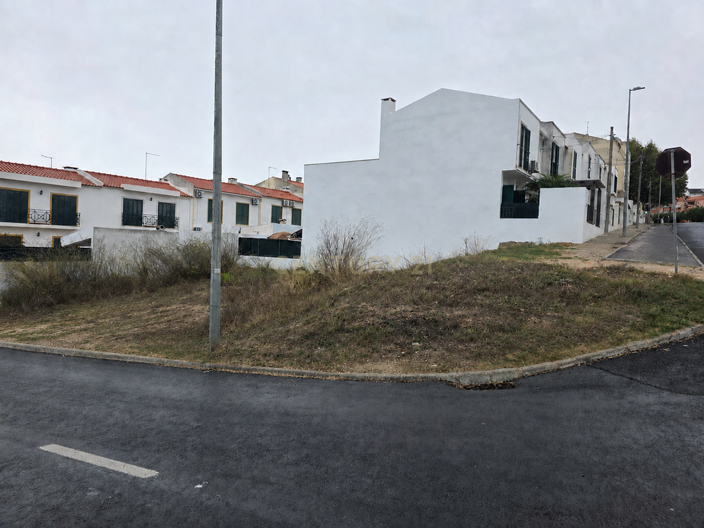 Terreno urbano para construção na Almoinha, Sesimbra - Image 11