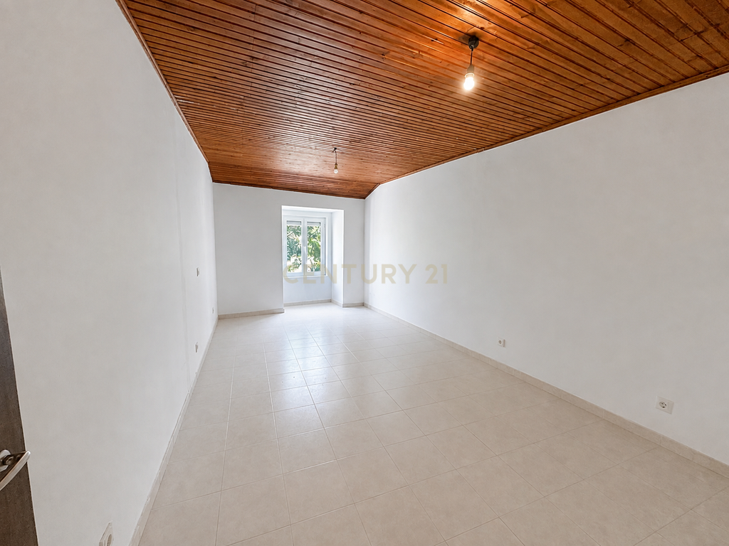 Duplex T1 em Alenquer, novo a estrear - Image 1