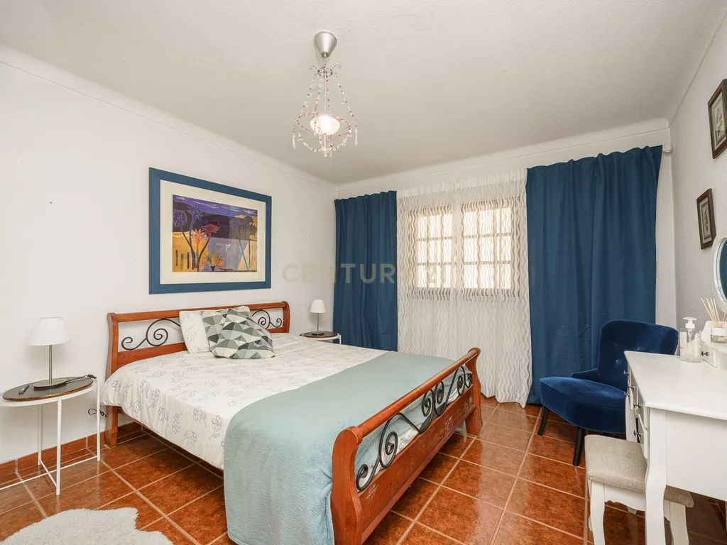 Investimento a Dobrar: Duas Moradias, Um Só Terreno - Image 8