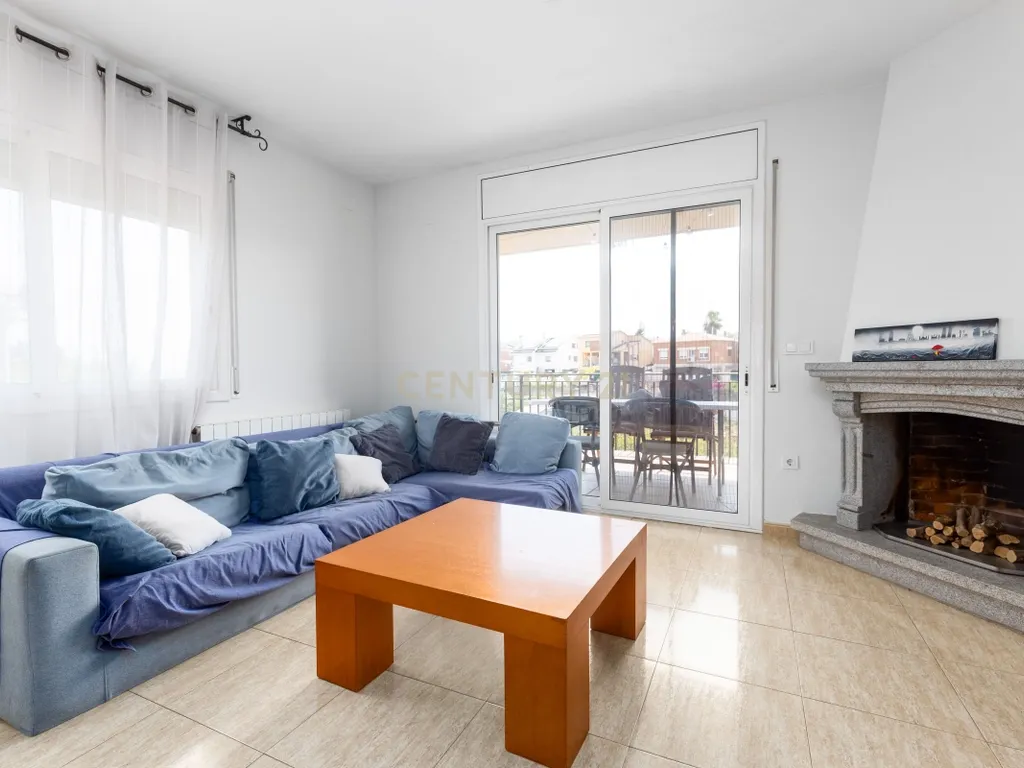 Una casa a quatre vents per viure-la. Una llar per enamorar-se. - Image 34