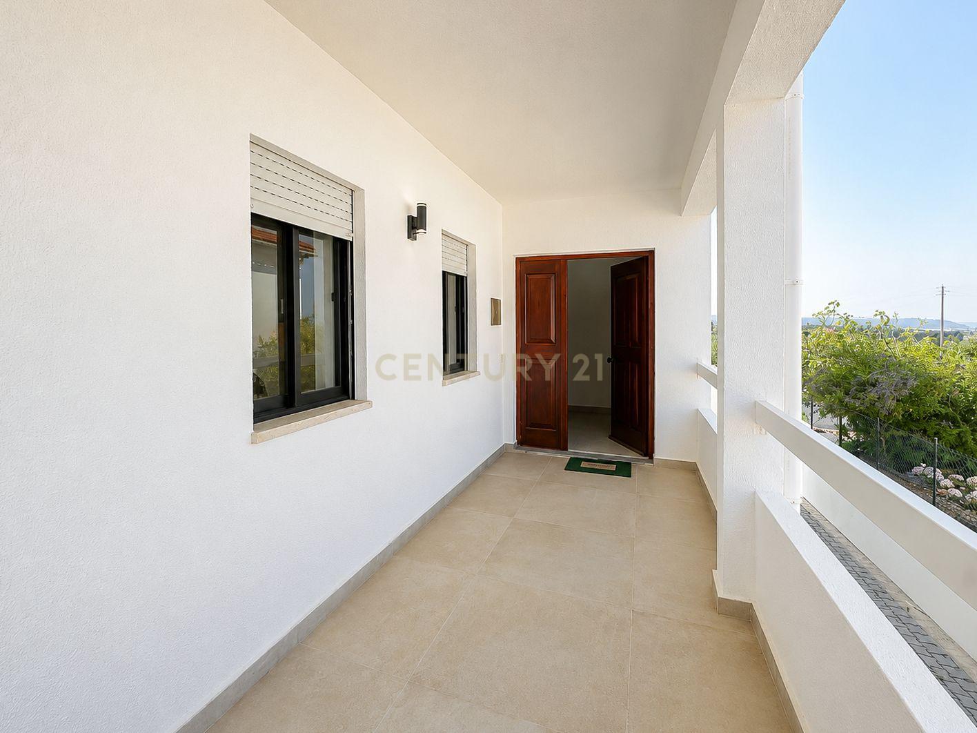 Fotografia 7 de Moradia T3 com vista para o Castelo de Óbidos