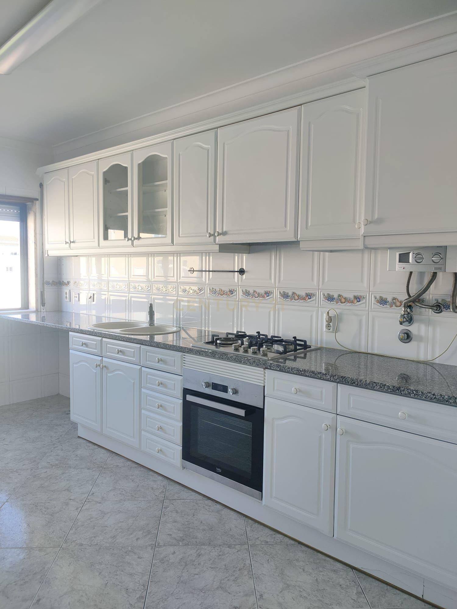 Fotografia 3 de Apartamento T2 em Quinta do Conde, Sesimbra