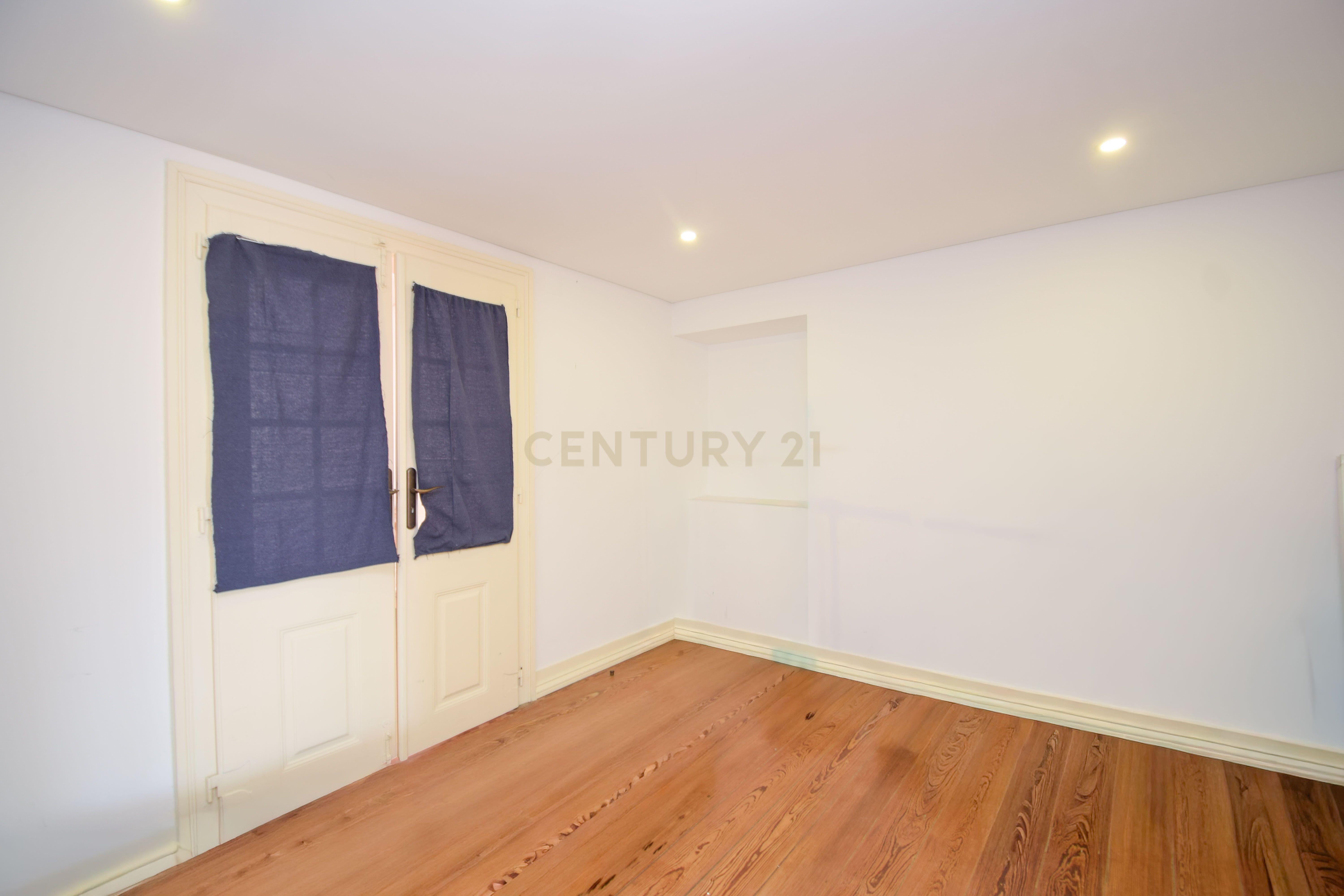 Fotografia 7 de Apartamento T5 Duplex para Arrendamento em Alcântara (2.300€)