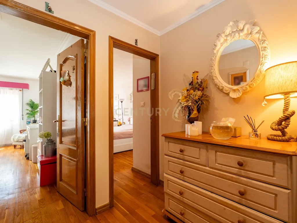 Apartamento T3 com Parqueamento – Quinta Nova, Odivelas - Image 26