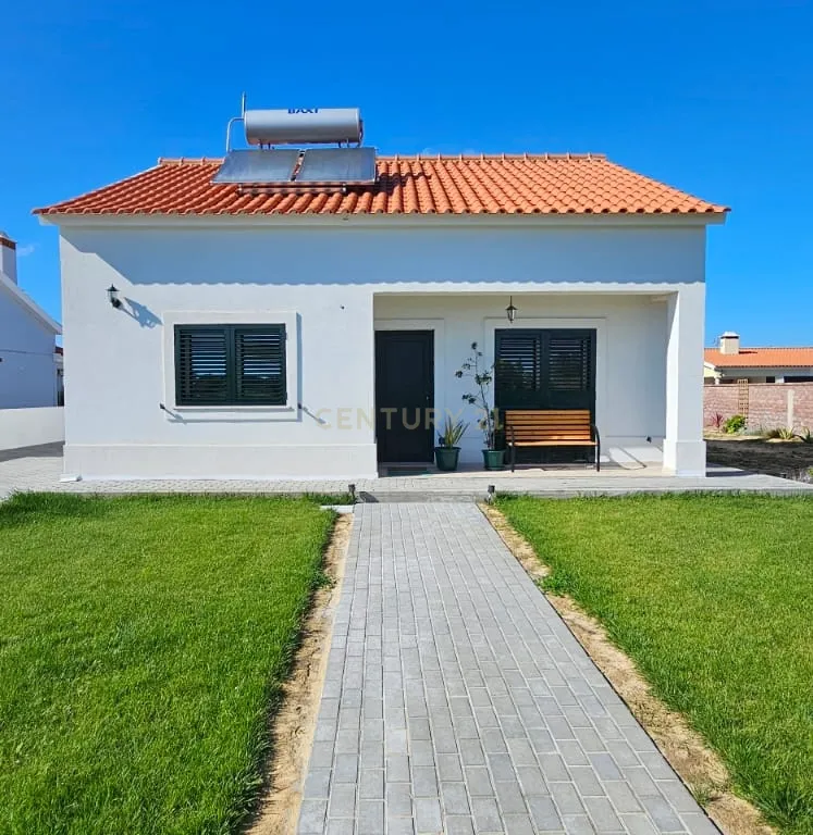Moradia T2+1 com 1200m2 de Terreno - Image 2