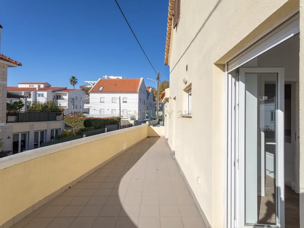 Apartamento no centro do Estoril - Image 7