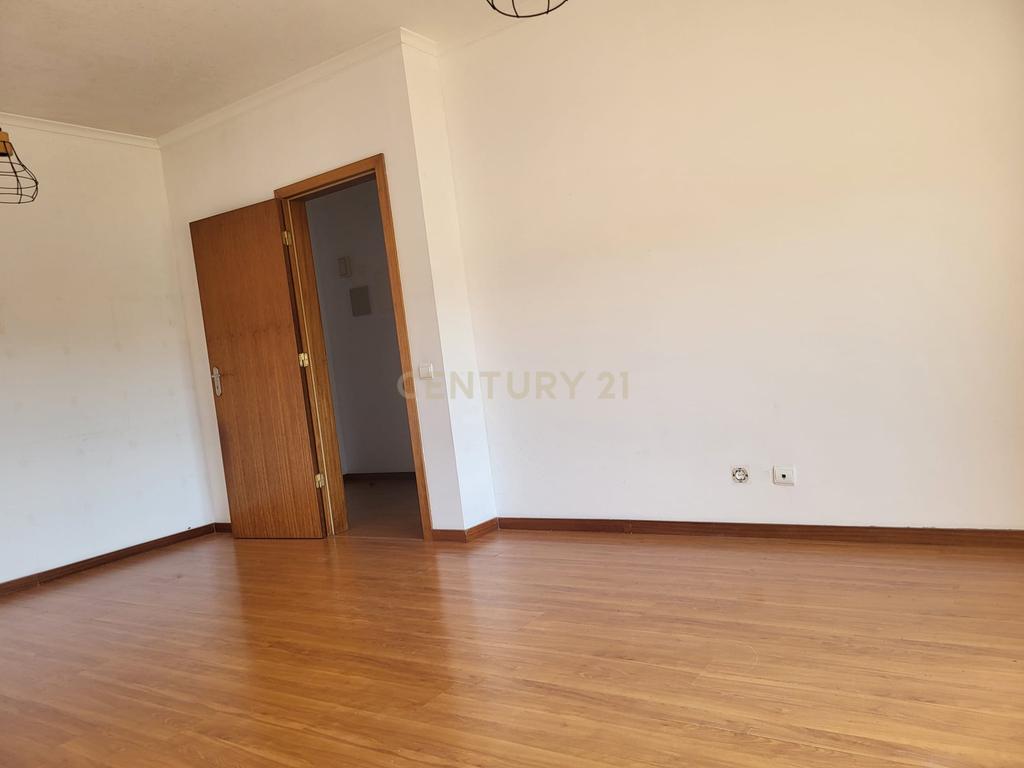 Apartamento T2 - Alenquer - Image 4