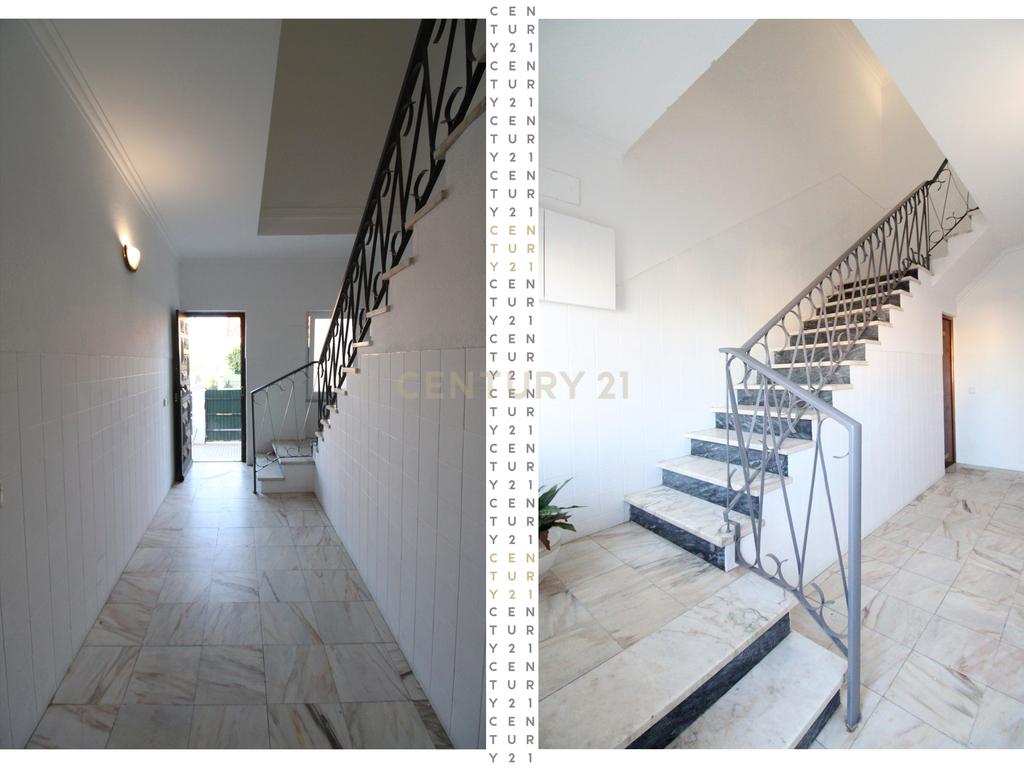 Espetacular Moradia T5 no Casal Do Marco com Garagem  - Image 36