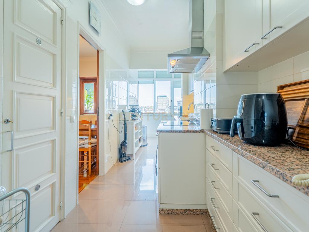 Apartamento T5 Remodelado no Lumiar – 152m² | Praceta Rua Alexandre Ferreira - Image 40