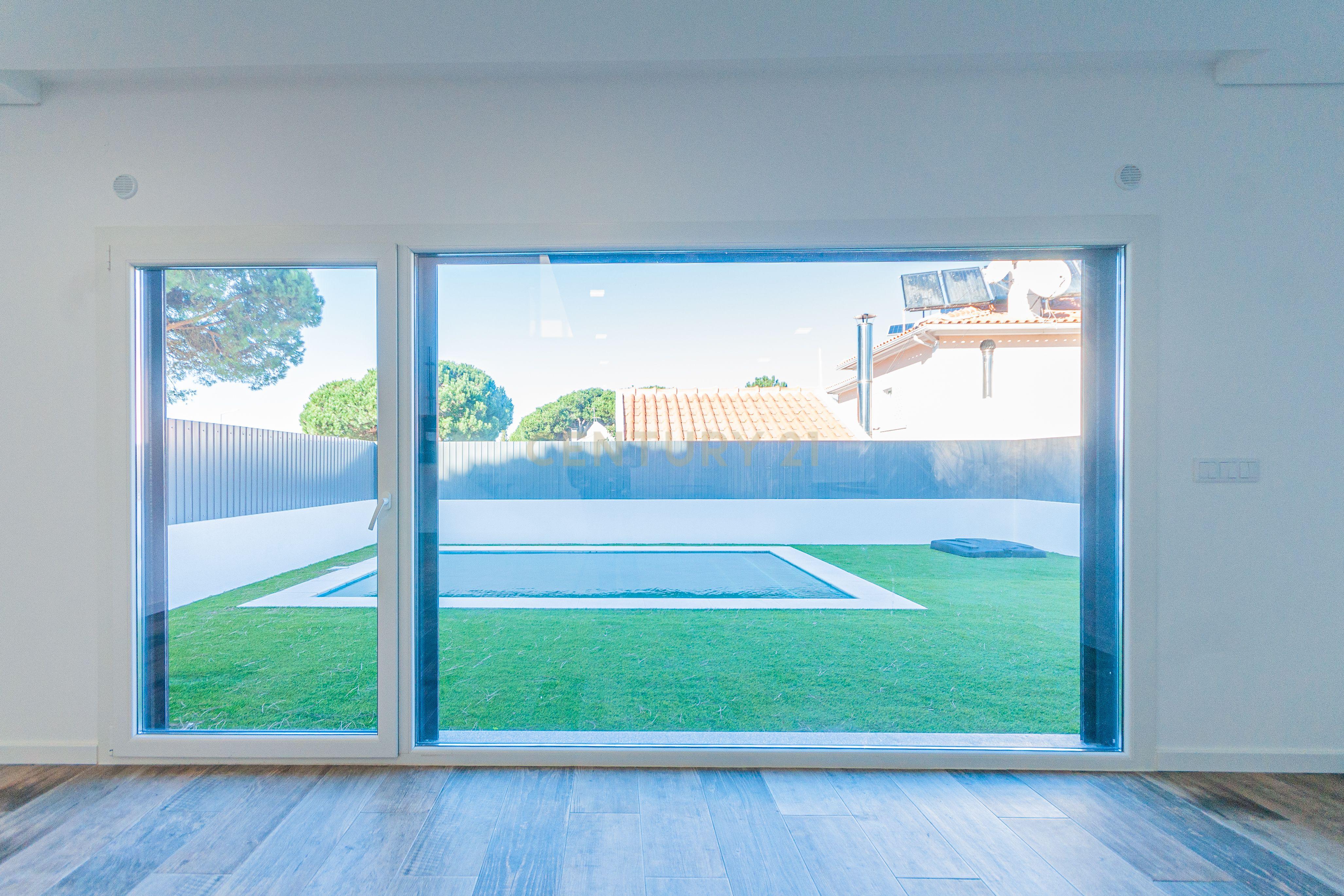 Moradia T3 Moderna com Piscina | Lagoa de Albufeira - Image 23