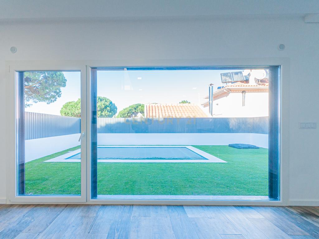 Moradia T3 Moderna com Piscina | Lagoa de Albufeira - Image 23
