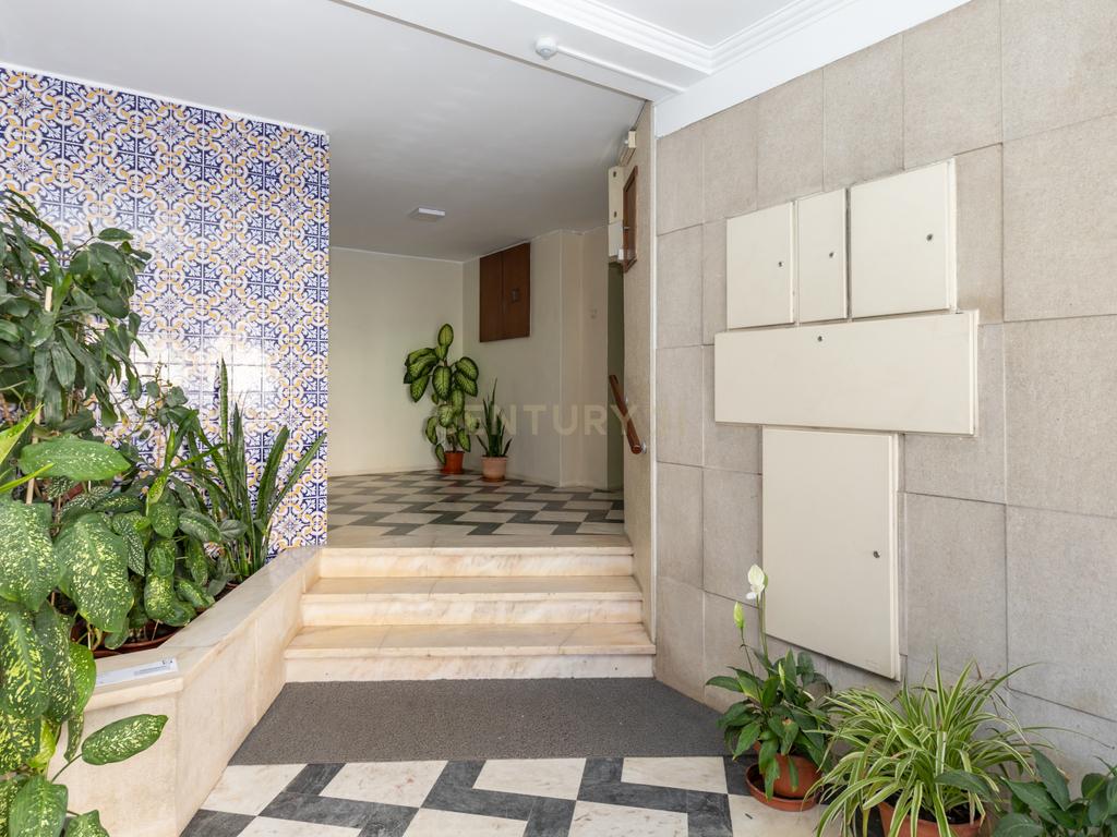 Apartamento 3 Ass. no centro de Setúbal – Av. 22 de Dezembro - Image 5