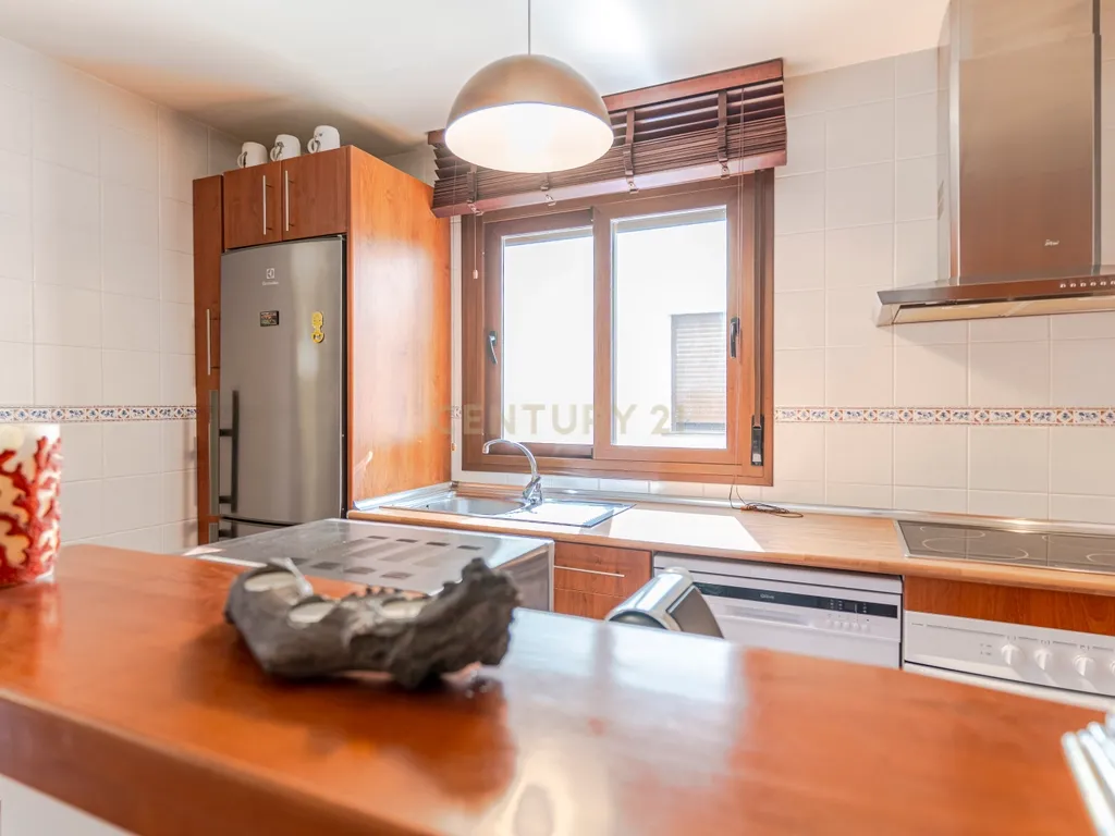 Apartamento T3 Moderno com Terraço em Granada, Andalucía - Image 17