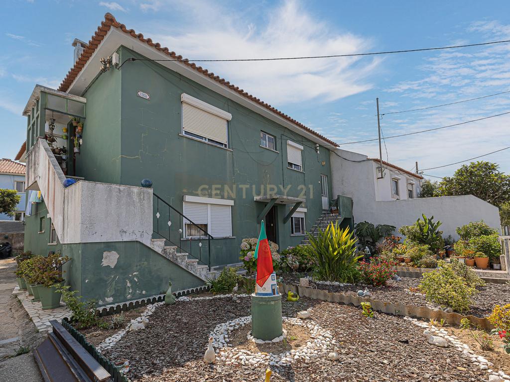 Apartamento T2 parcialmente renovado — Porto Salvo - Image 3