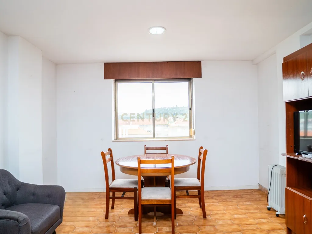 Apartamento T2 para Venda no Centro de Odivelas - Image 5