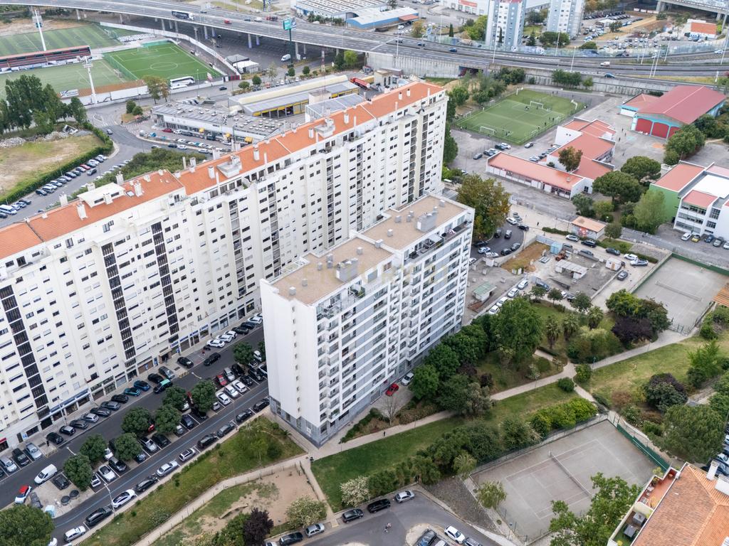 Apartamento T3 na Quinta do Património, em Sacavém. - Image 45