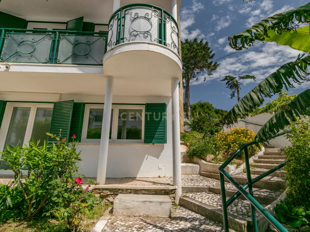 Moradia tradicional com 6 quartos, vista mar e piscina – Jardins da Parede - Image 7