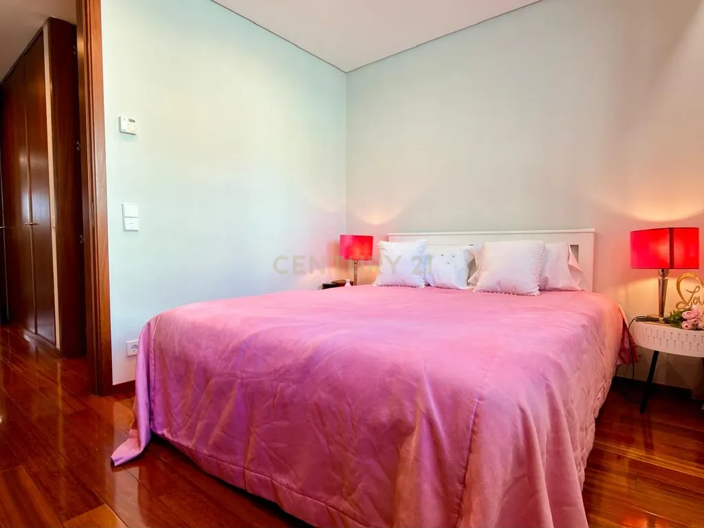 T3 NA 1ª LINHA DE MAR COM 2 LUGARES DE GARAGEM | LEÇA DA PALMEIRA - Image 7
