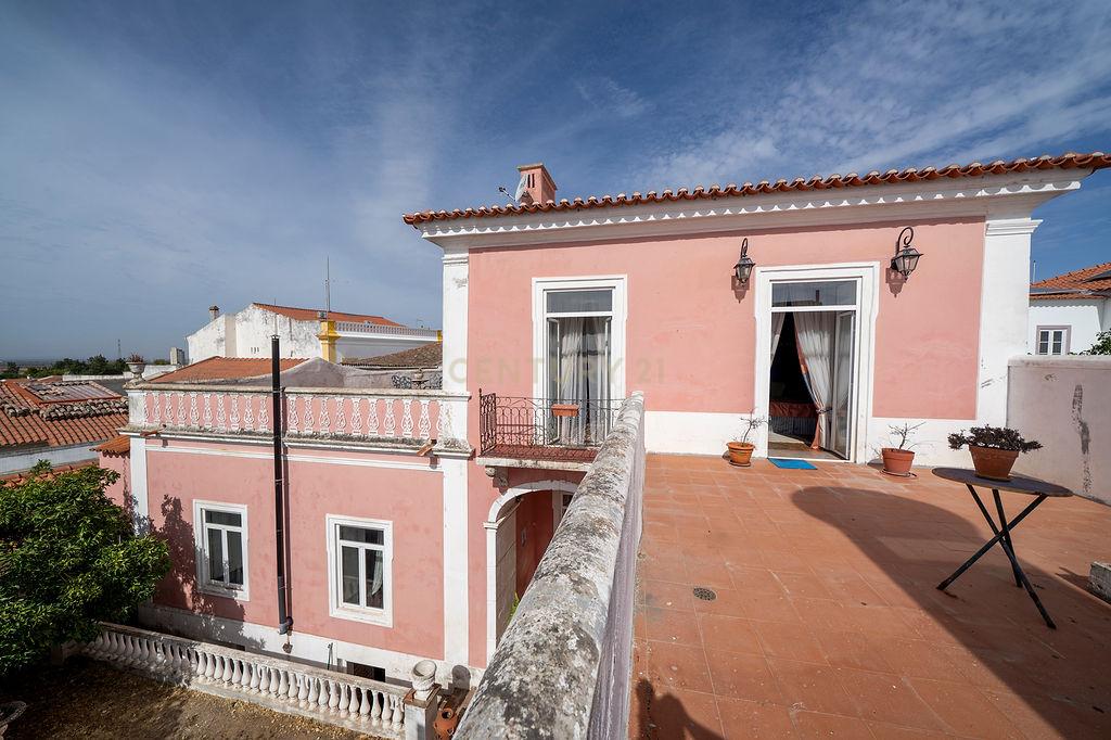 Casa Senhorial do Sec XIX no coração de Ferreira do Alentejo - Image 33