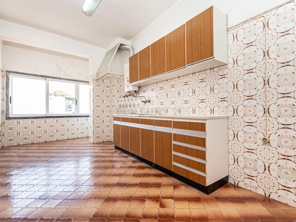Oportunidade Única! Apartamento T2 com Vista Rio em Vila Franca de Xira. - Image 13