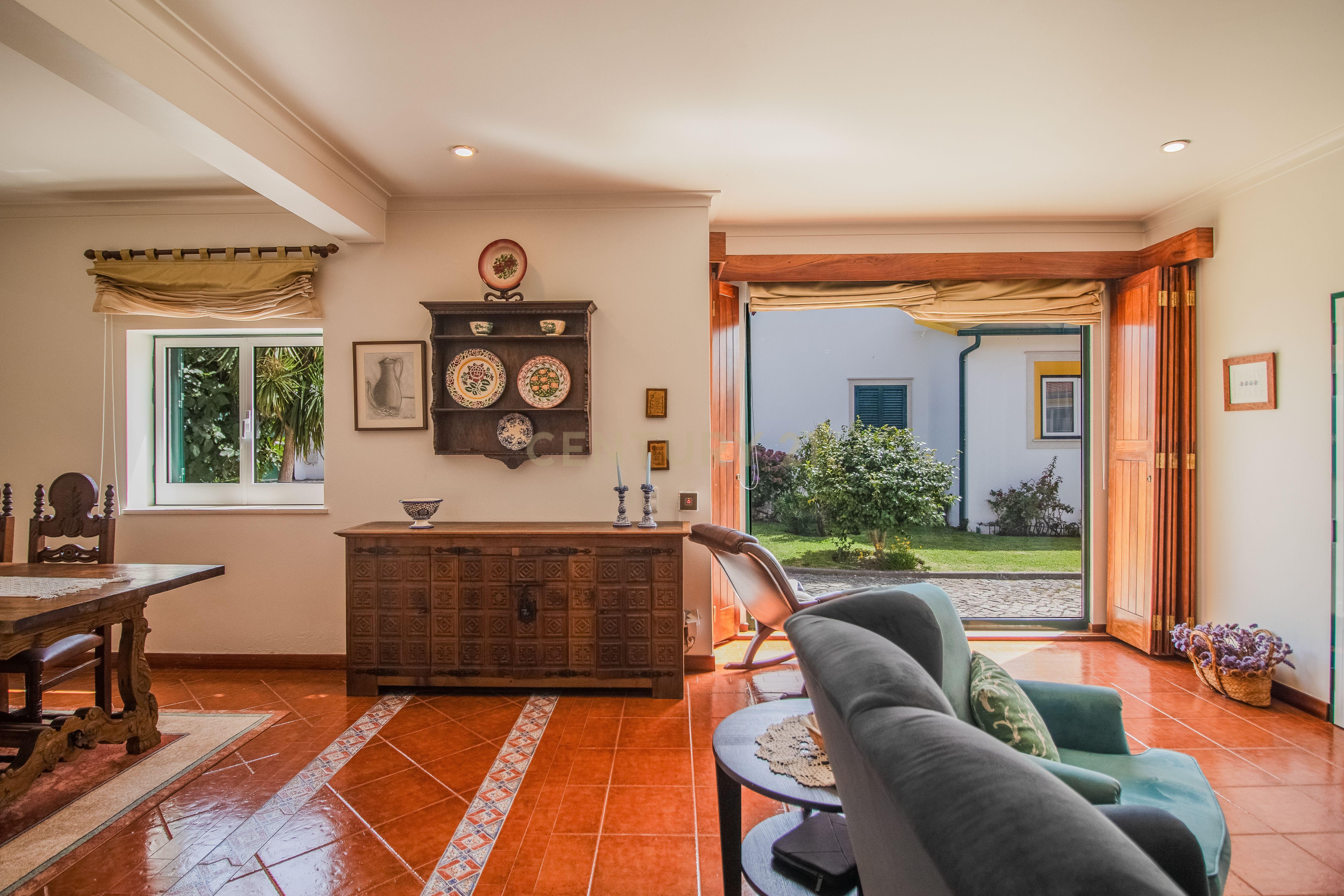 Fotografia 12 de Moradia térrea T3+T0 com piscina, garagem e terreno com 2.257 m², no Ervedal, em Quiaios