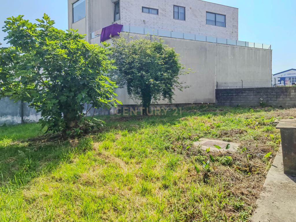 Moradia T3 transformada em T6 - 4 frentes em Perafita, Matosinhos - Image 11