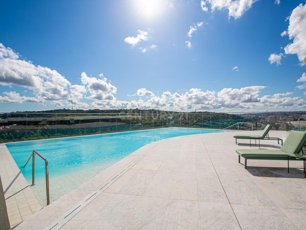 Apartamento de Luxo com 3 Quartos Virado a Sul na prestigiada Infinity Tower - Image 35
