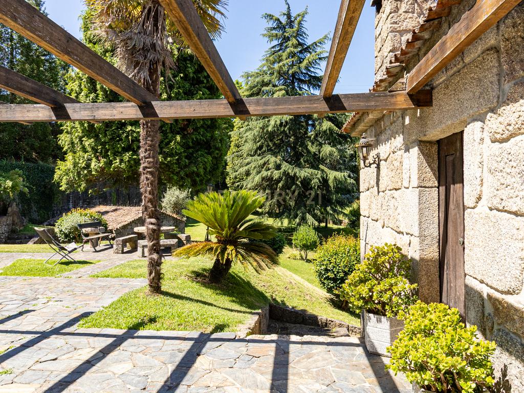 Casa das Azenhas – Charme e Exclusividade à Beira do Rio Cávado - Image 27