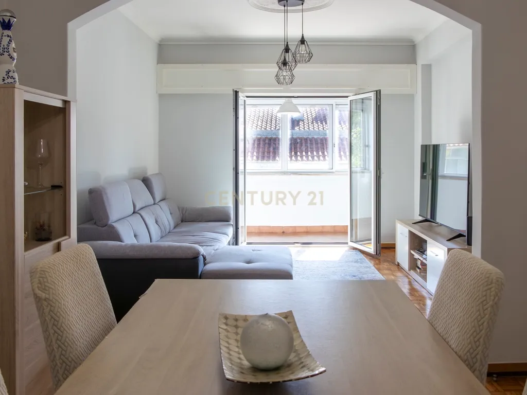Apartamento T1 com Varanda em Agualva, Sintra - Image 15