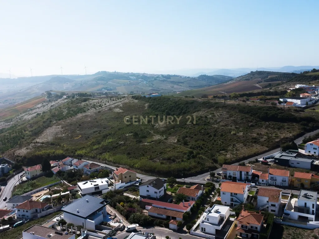 🏗️ Terreno Urbanizável com Viabilidade para 17 Moradias – Varatojo, Torres Vedras - Image 3